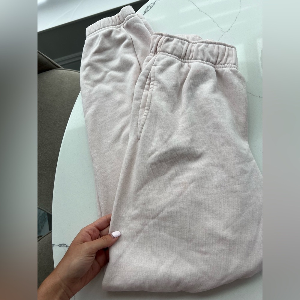 Aritzia Pink Joggers